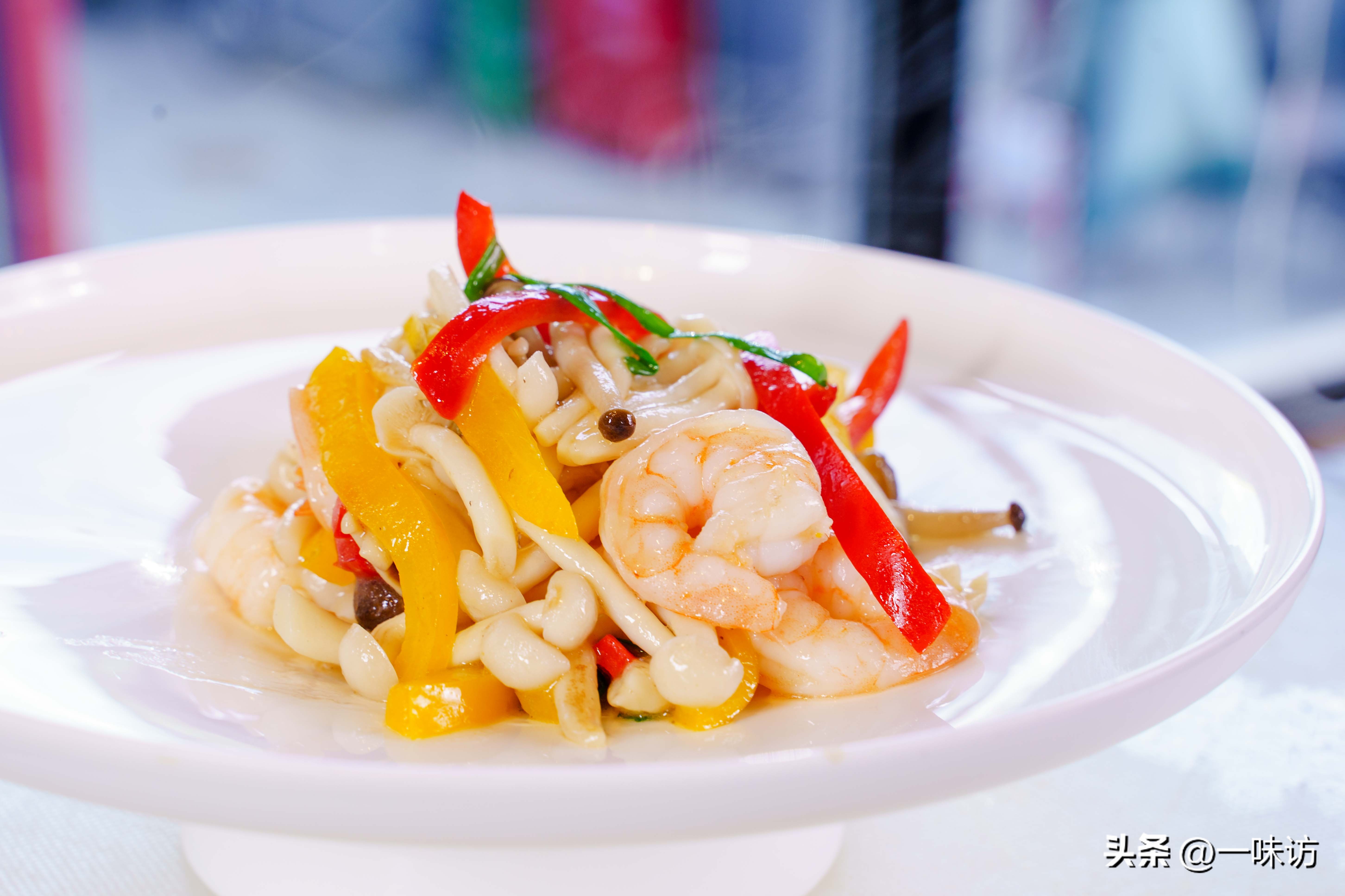 白玉菇炒肉好还是炒虾好呢,白玉菇大虾怎么做好吃