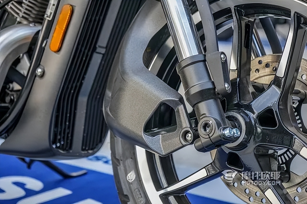 骁胜驯风300单座,骁胜驯风300座高