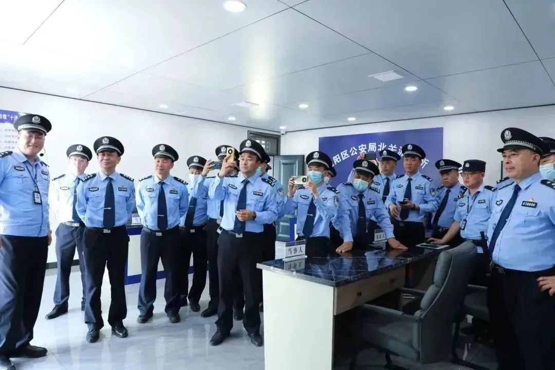 观摩+交流务实高效促提升——周口市平安建设暨公安派出所标准化和“一村（格）一警”建设淮阳现场会召开