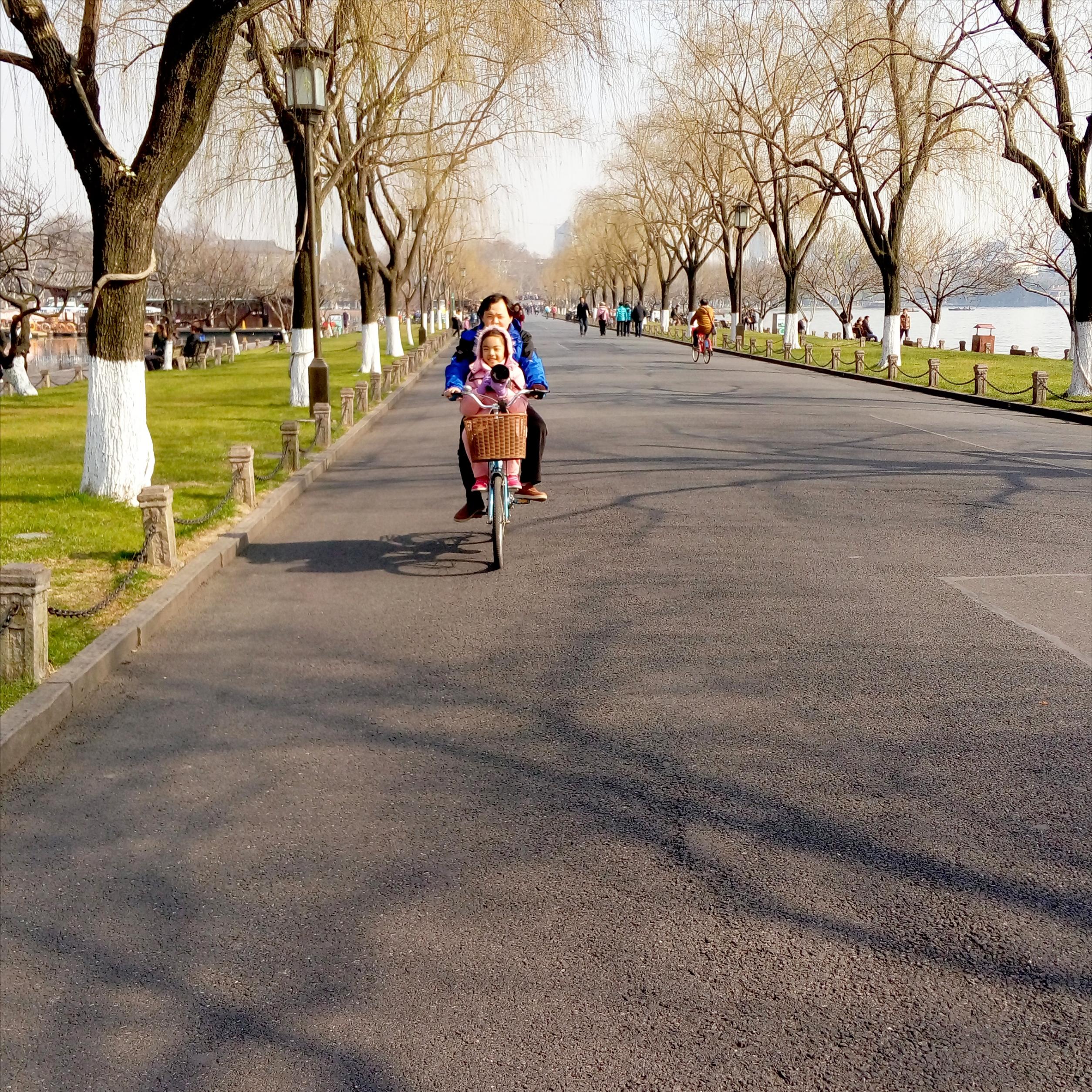 怎么形容杭州女孩子,怎么形容杭州姑娘