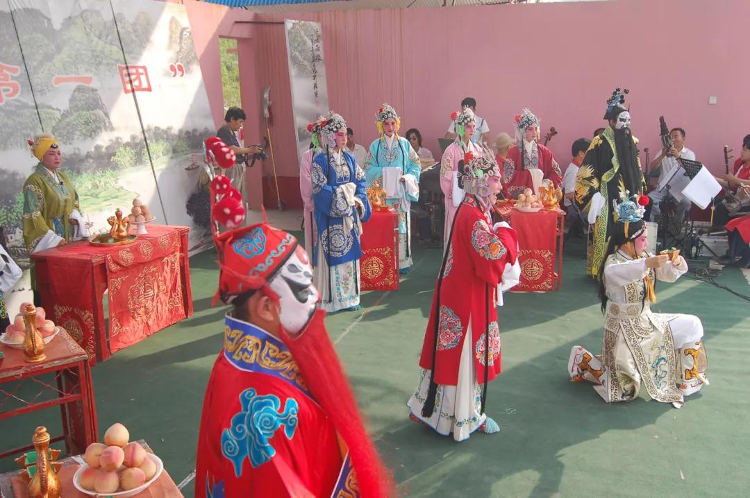 济南夜市网红打卡地点,济南网红打卡地经三路