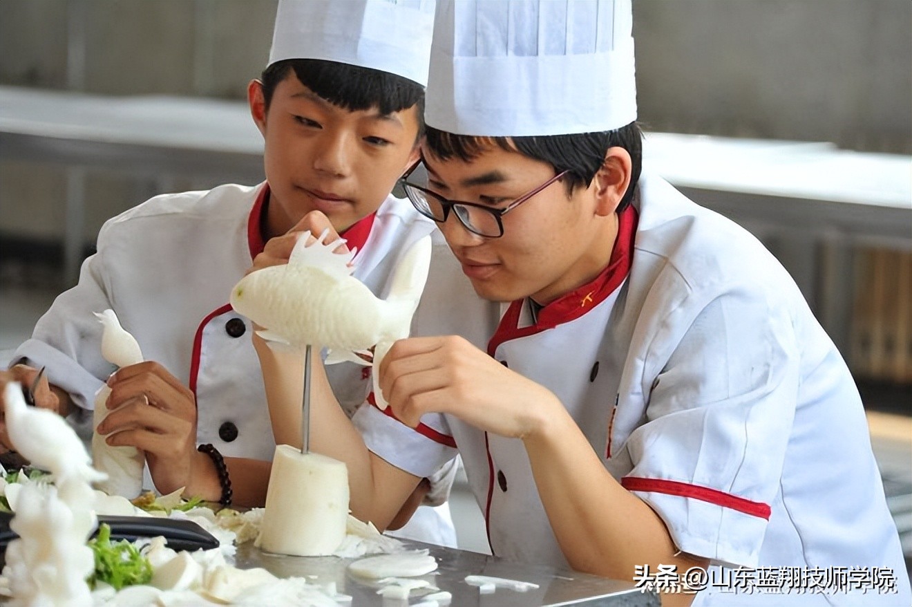 蓝翔技校烹饪班到底怎么样,蓝翔烹饪学校是什么学历
