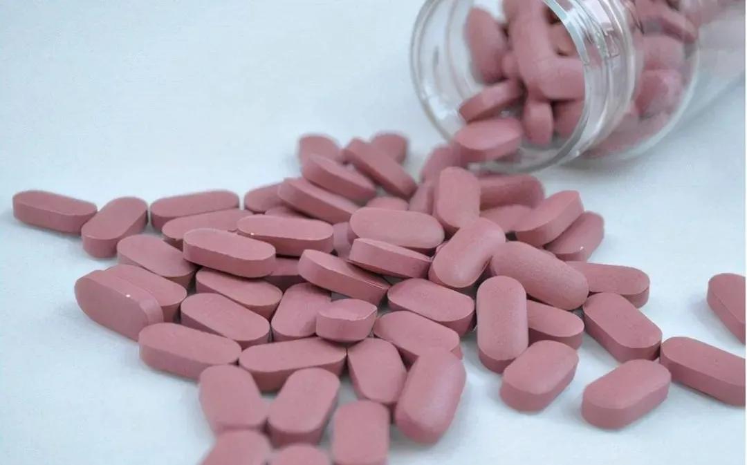 老年人可以服叶酸0.4毫克片的吗,老年人每天补充200微克叶酸可以吗