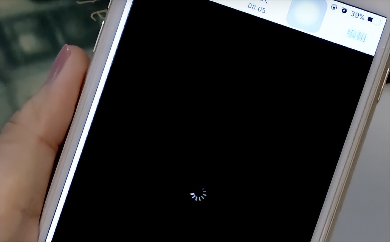 手机黑屏了怎么恢复正常,苹果手机黑屏的恢复方法