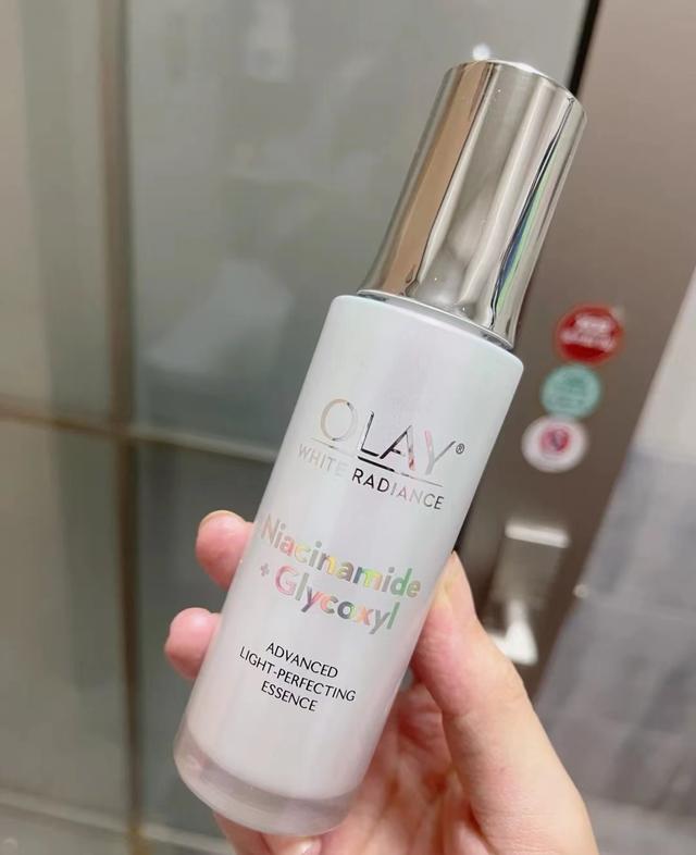 大牌补水保湿精华液推荐,推荐五款好用的补水保湿精华液