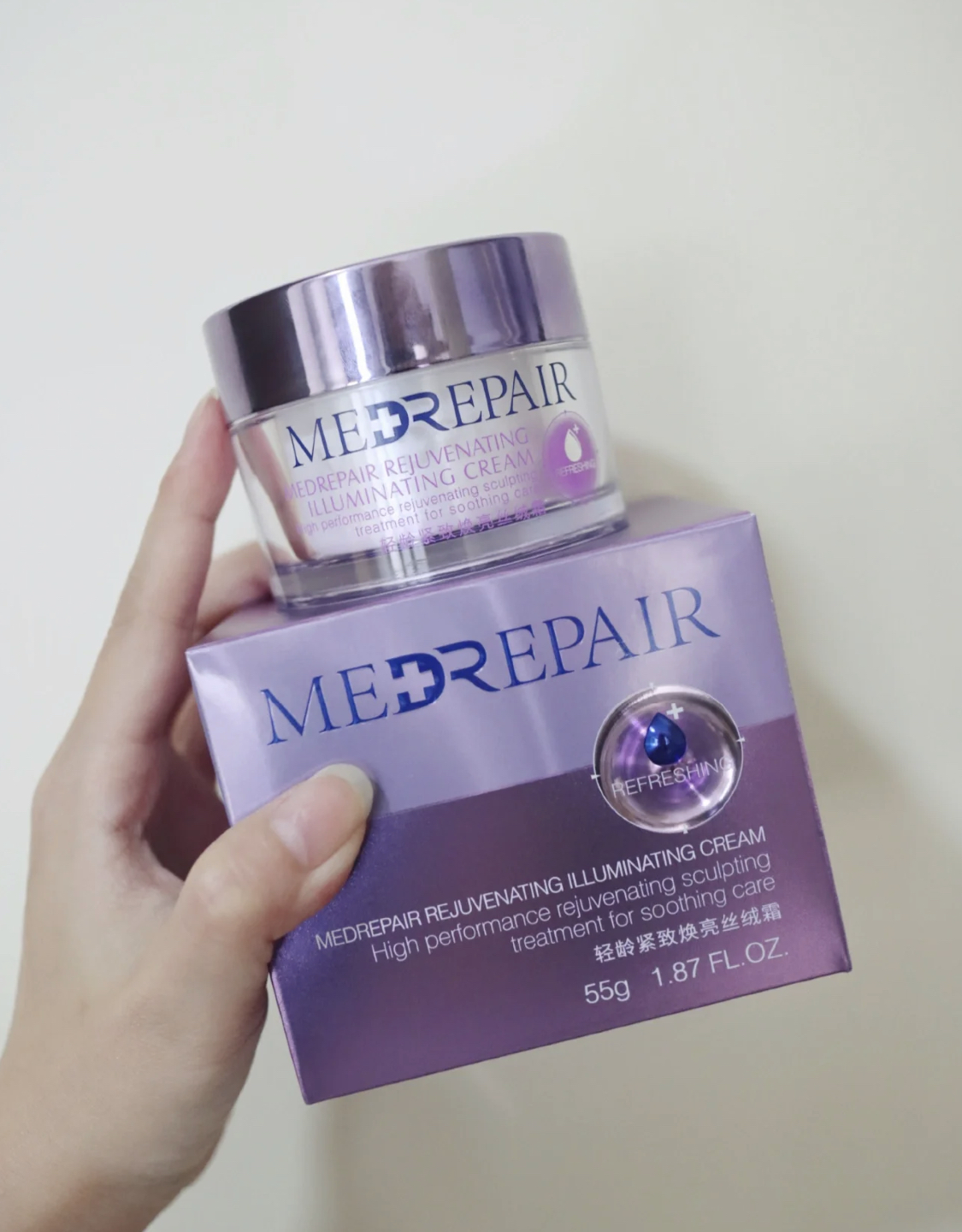 年轻的女孩子用哪一款面霜更好,40岁女人好用面霜有哪些