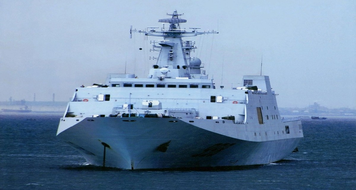 泰国071e两栖攻击舰何时接收,泰国071e型综合登陆舰