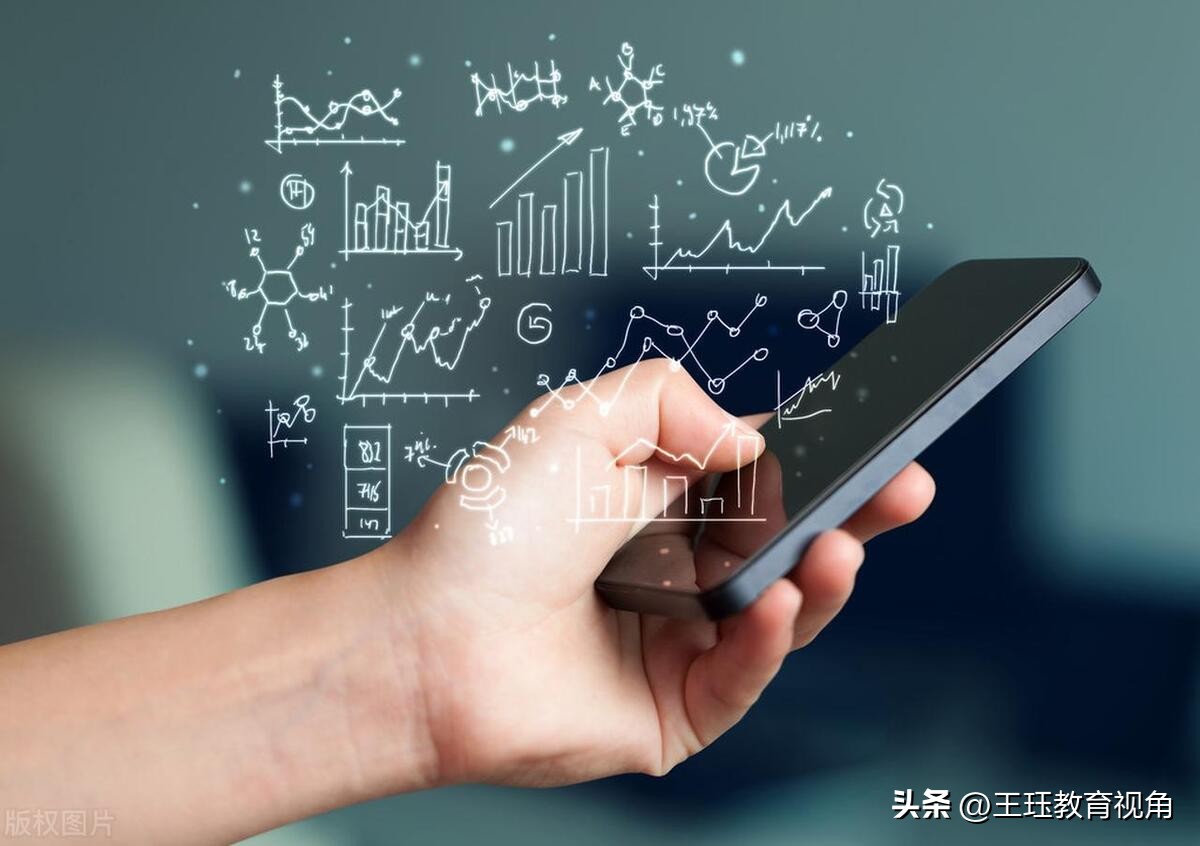 本科数学类专业哪个专业比较好,数学与应用数学专业和计算机专业