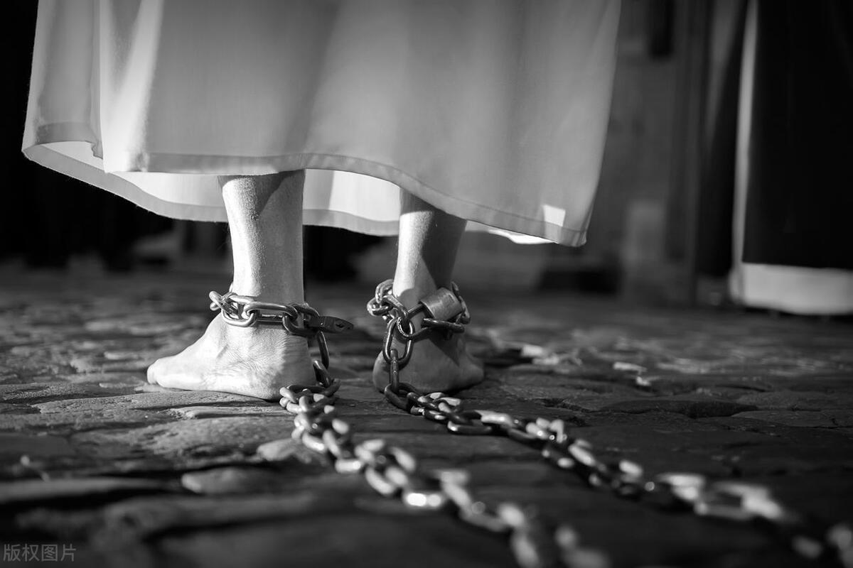 邻居土地纠纷打架死人,土地纠纷6岁男孩被邻居追砍