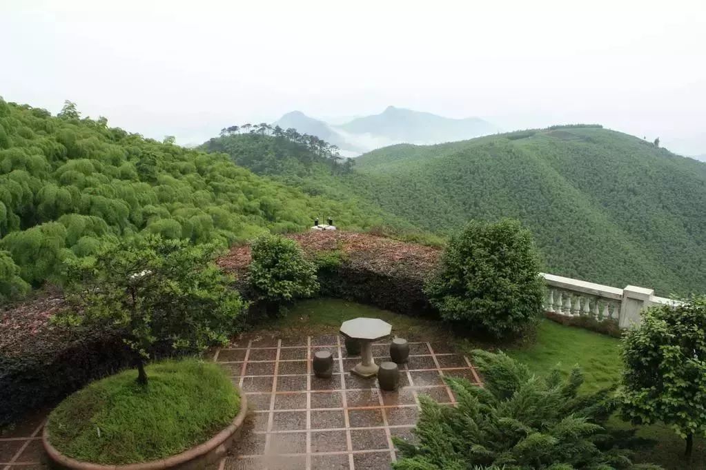 莫干山3家不容错过网红民宿，泡暖心温泉私享冬日雪景丨南方民宿