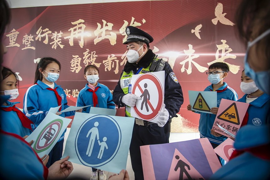 兰州开学仪式感拉满,河北保定开学仪式感