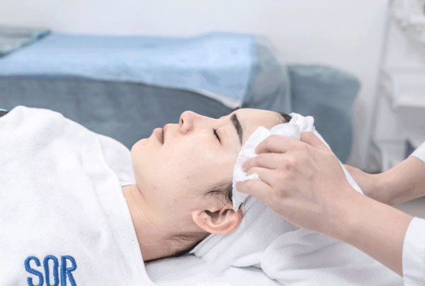 衰老性毛孔粗大松弛怎么解决,衰老毛孔粗大如何改善小技巧