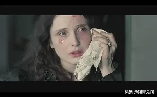 朱莉德尔佩和伊桑霍克在一起过吗,伊桑霍克和朱莉德尔佩现实中视频