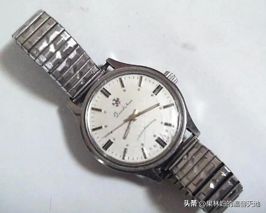 每一件首饰都是您生活中的小幸福,首饰戴的是一种浪漫