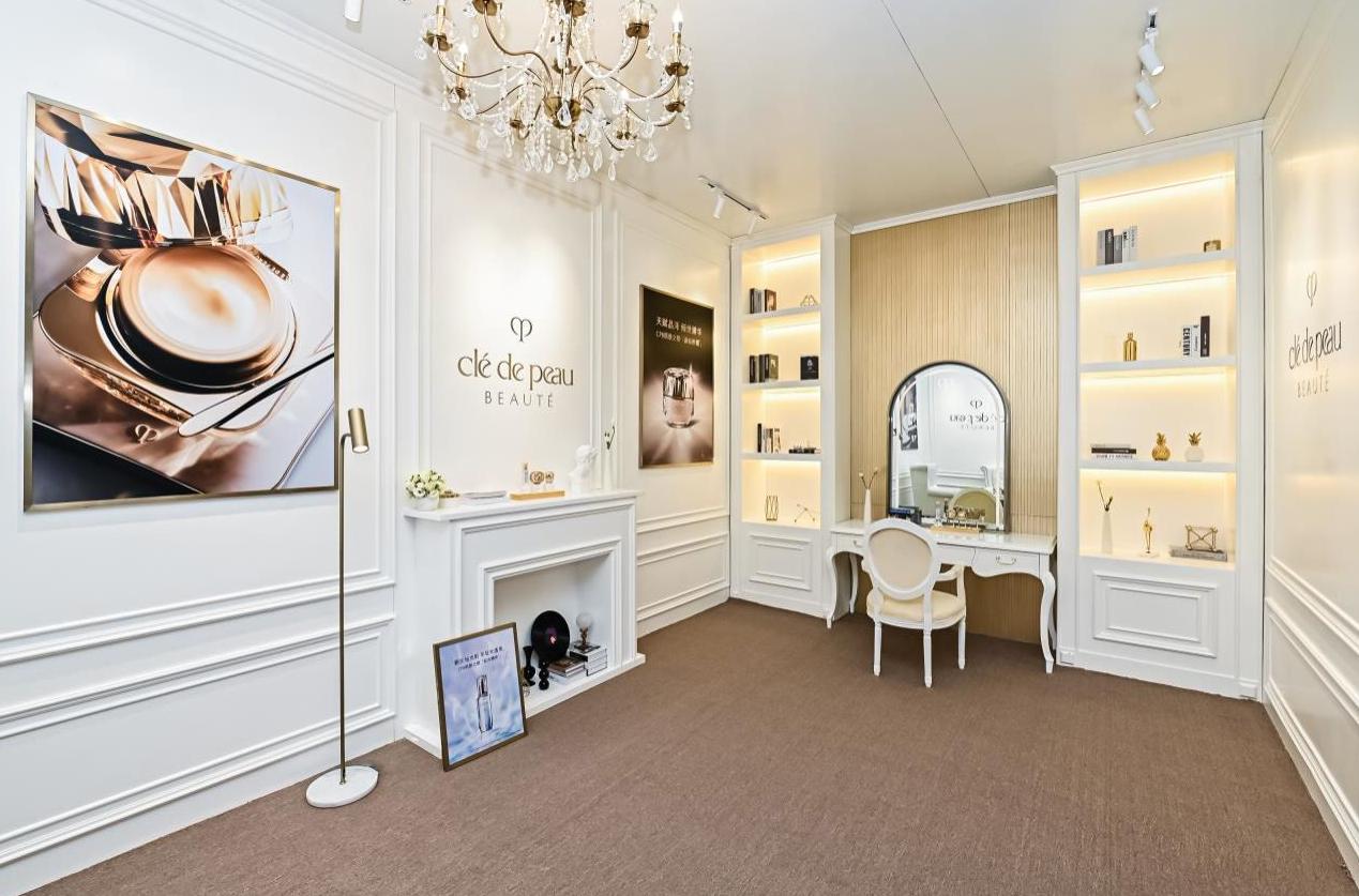 cpb肌肤之钥钻光礼盒,丹尼斯大卫城cpb