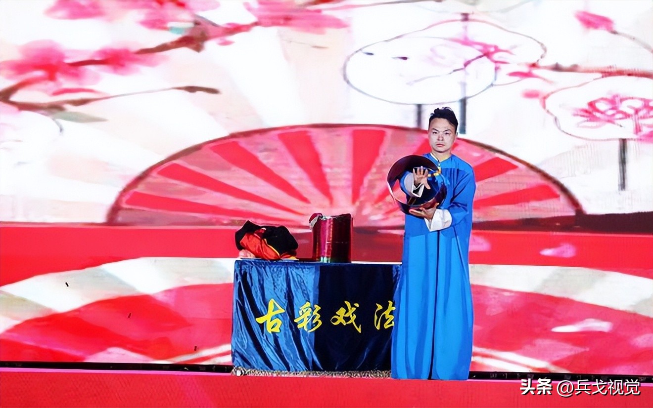 襄阳非遗表演小视频,襄阳职业技术学院11月作品展