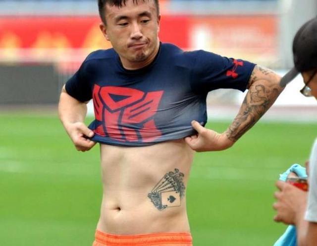 中国女足和中国男足战绩对比,女足夺冠亚洲杯男足评论