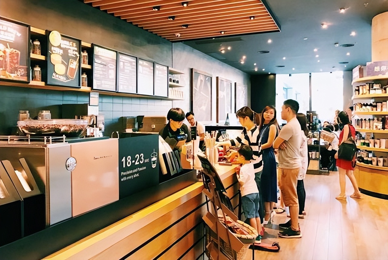 实体店300元的衣服为何电商卖几十,电商衣服为何比实体店便宜太多