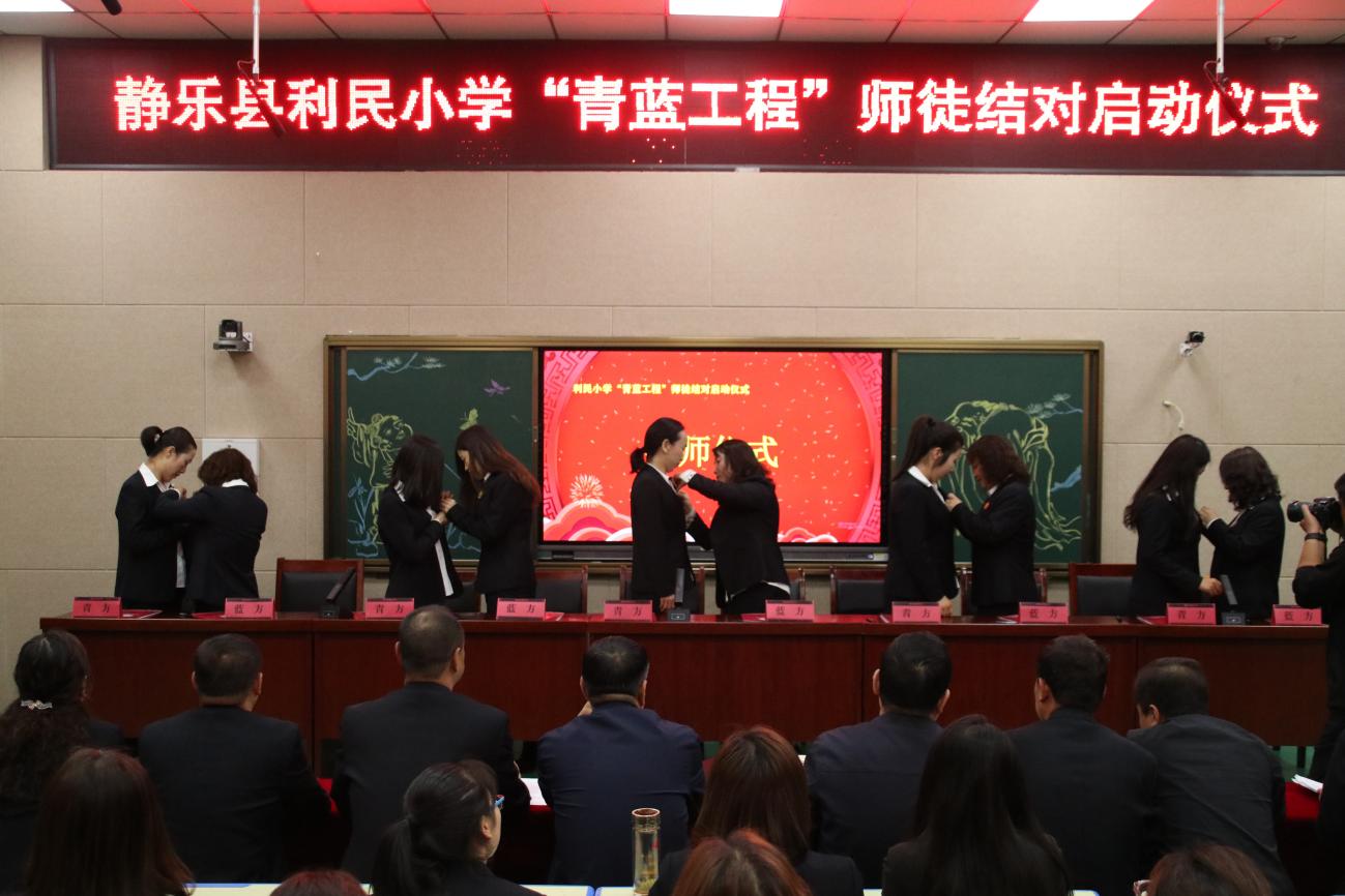 闈掕摑宸ョ▼鎼烘墜鍏辫耽甯堝緬缁撳浠紡,闈掕摑鎼烘墜宸ョ▼