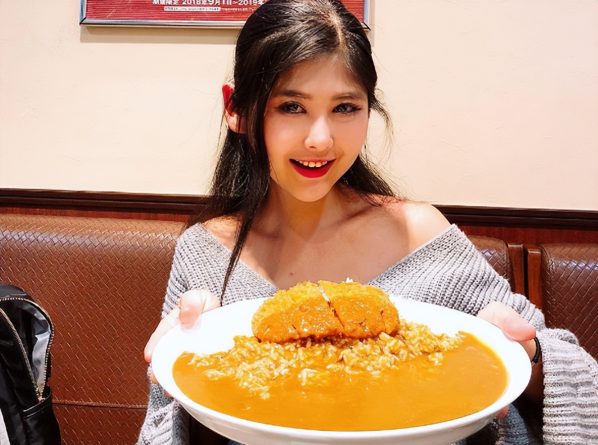 日本美女“大胃王”猝逝，年仅30岁，曾患厌食症，高中只有30公斤