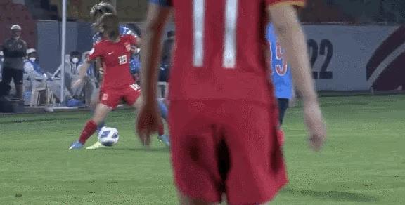 中国女足绝杀韩国女足时观众反应,中国女足绝杀球迷反应