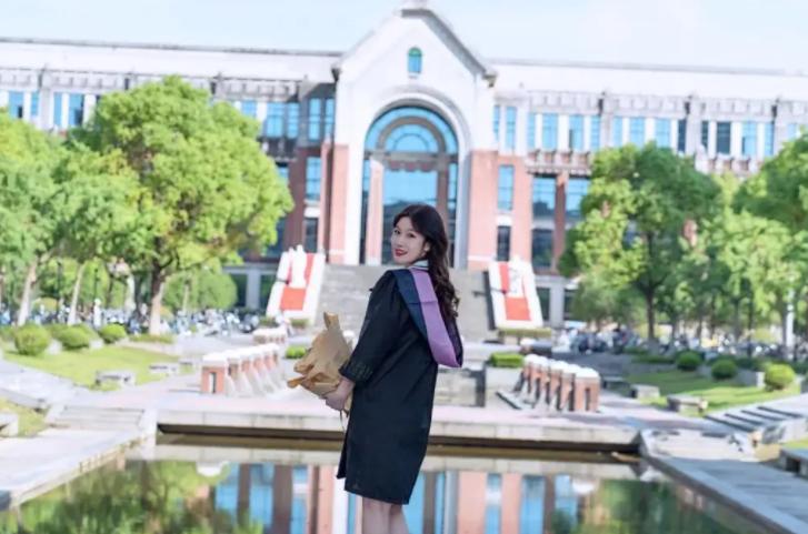 公布，华东政法大学就业率新出炉，只有一位学生就业成功，当真？