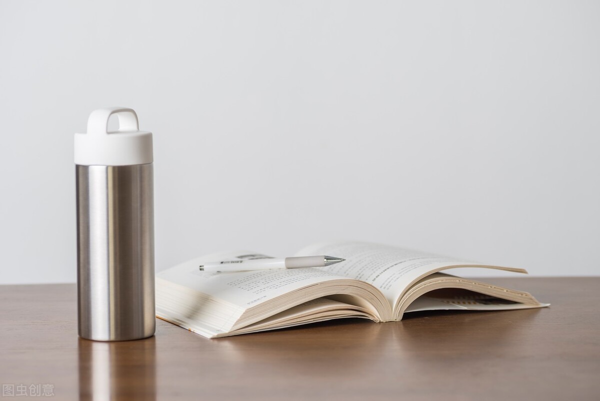 保温杯清洗小诀窍,保温杯不好清洗教你一招轻松解决