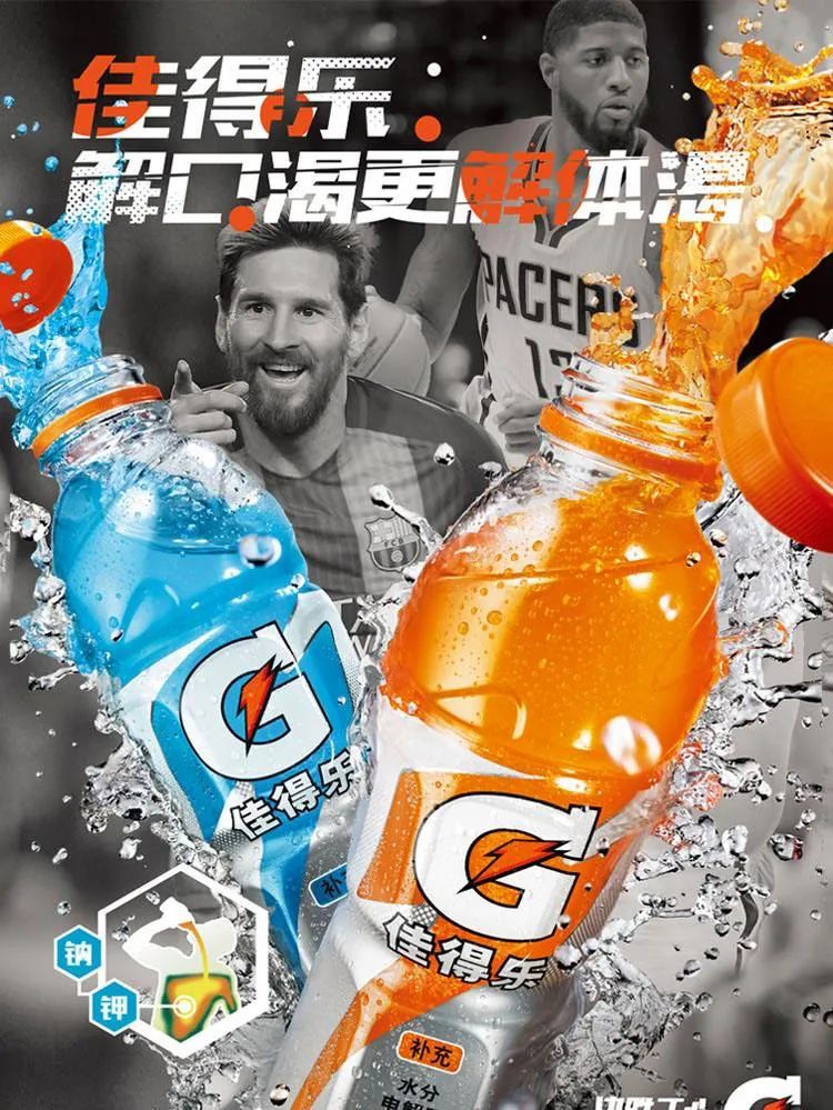 梅西终于如愿捧起大力神杯,梅西夺冠时刻大力神杯卡点