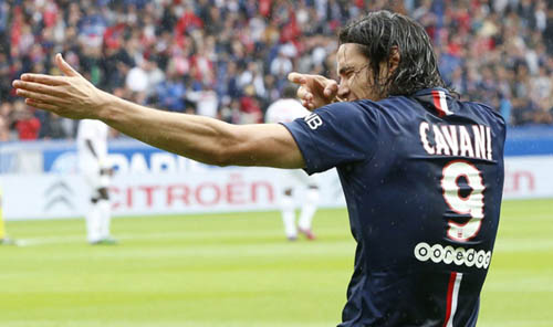 卡瓦尼南美球员,卡瓦尼到底喜欢梅西还是c罗