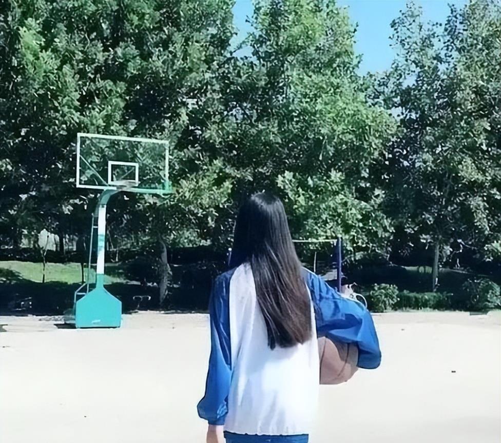 男子两年多次夜潜养殖场，强奸12名女工：求你不要再来祸害我们！