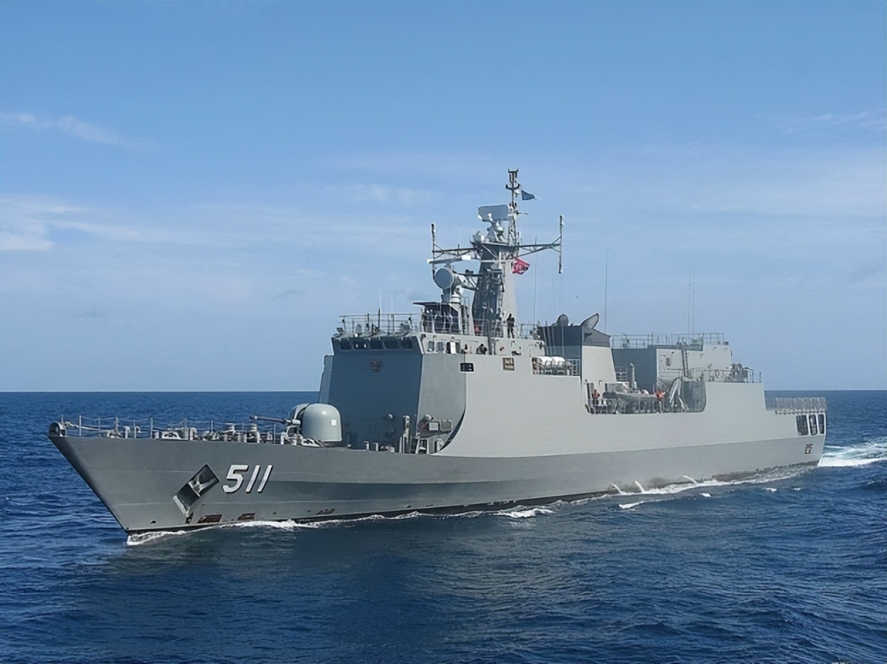 泰国海军071型船坞,泰国071e登陆舰到泰国了吗