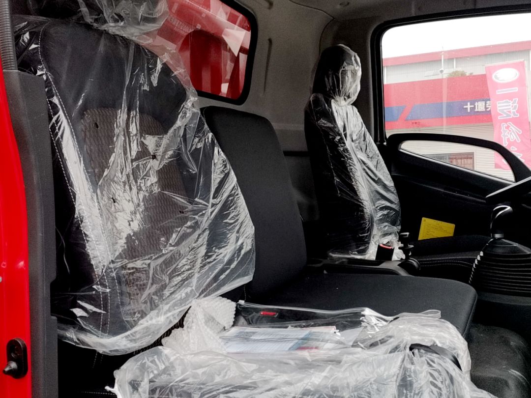 十堰龙信国际汽车城二手车过户,十堰龙信汽车城