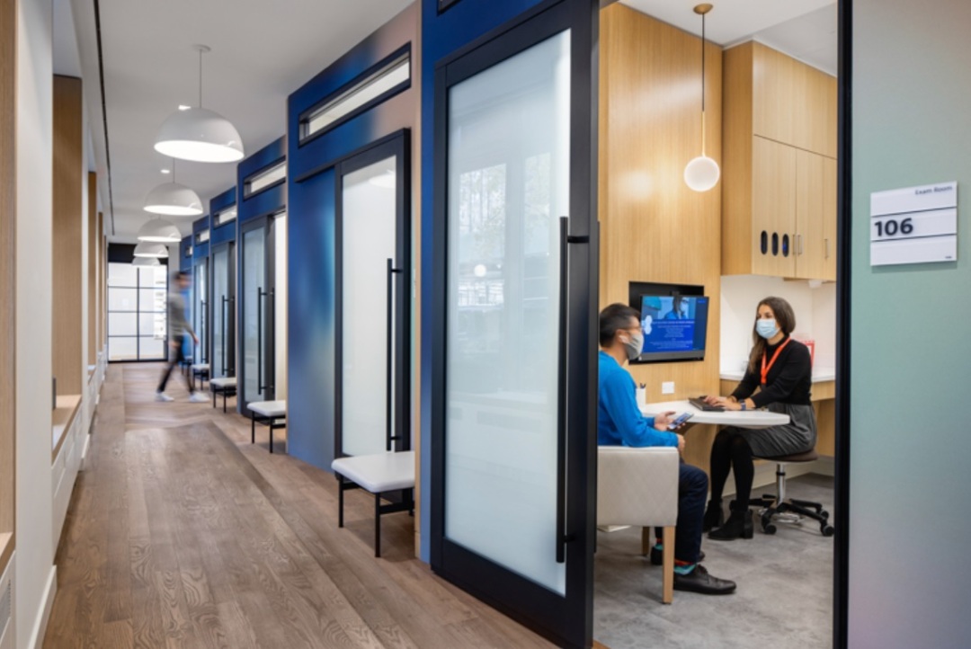 美国医生性侵百名孕妇,甚至包括总统候选人妻子!检察官却放了他