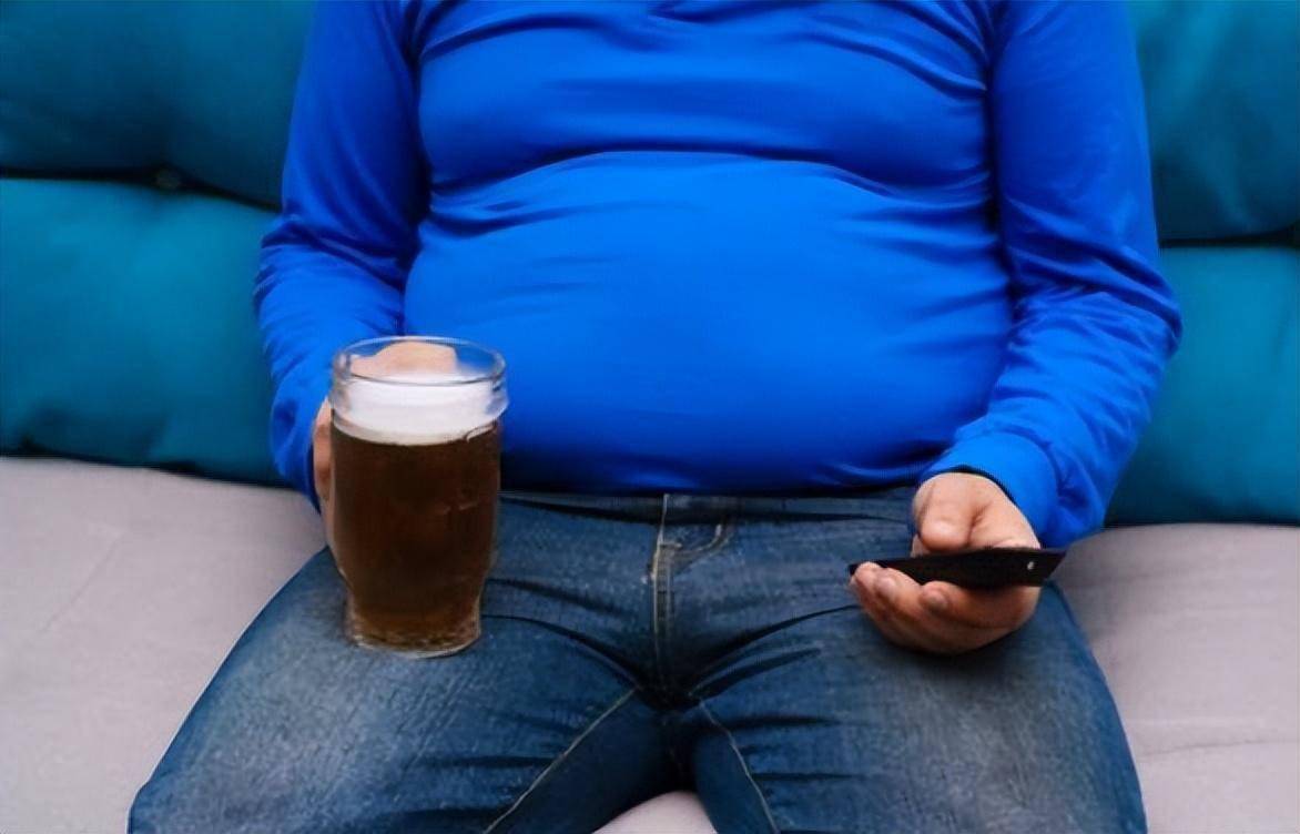 尿毒症是怎么引起的身上2处发臭,尿毒症是拖出来的