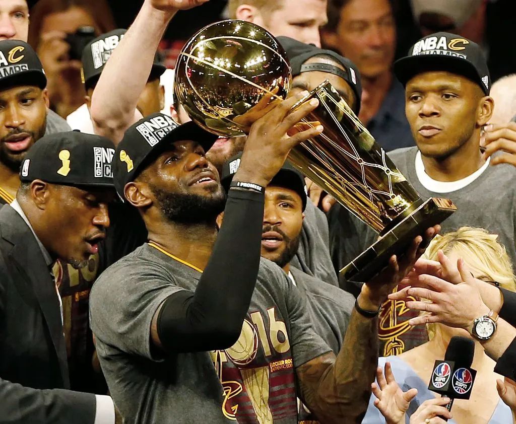 2017勇士队历史最强球队,2017谁是nba总冠军