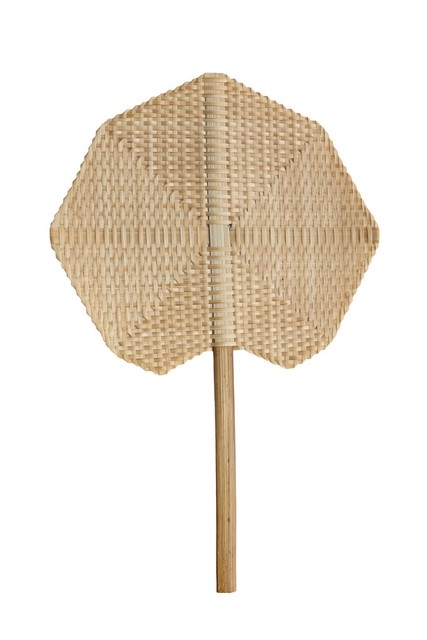 如何应对夏天停电,高温暴雨天气用电安全防范