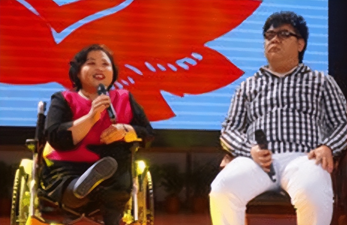 盲人歌手杨光最近的情况,盲人歌手杨光真的看不见吗