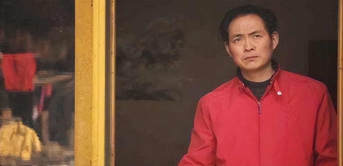 汶川地震父亲背儿子遗体现状,汶川地震背儿子徒步25公里