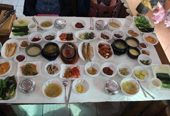 中日韩年夜饭,韩国的年夜饭是什么样子的