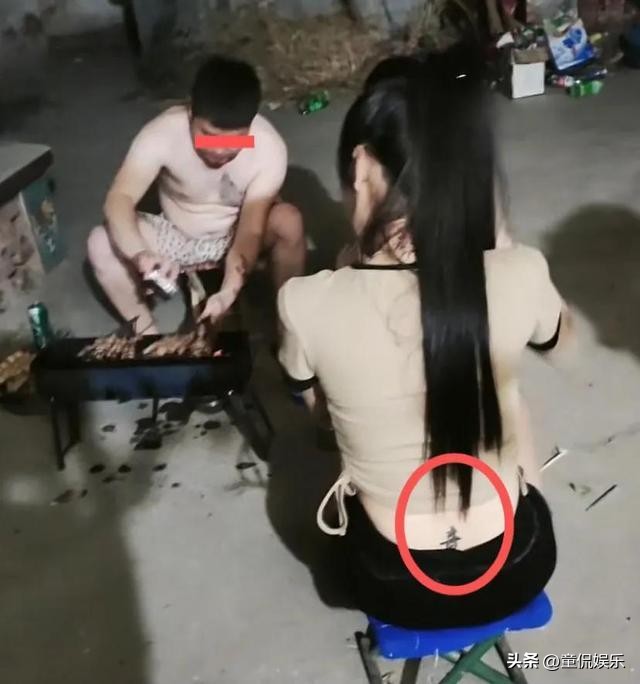 混社会的少妇有多放荡？不经意露出的腰部刺青，令人深思……