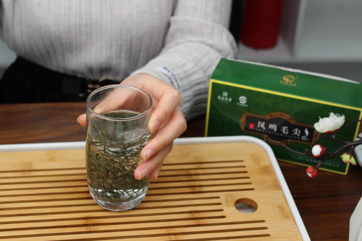 肝火旺盛湿气重喝什么茶比较好,肝火旺盛湿气大喝什么茶