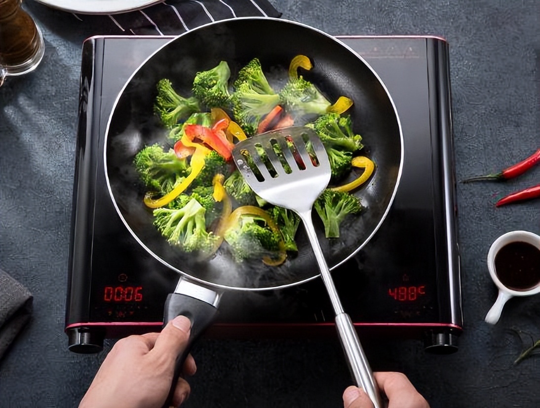 买电磁炉要不要买控温电磁炉,购买电磁炉应该注意什么