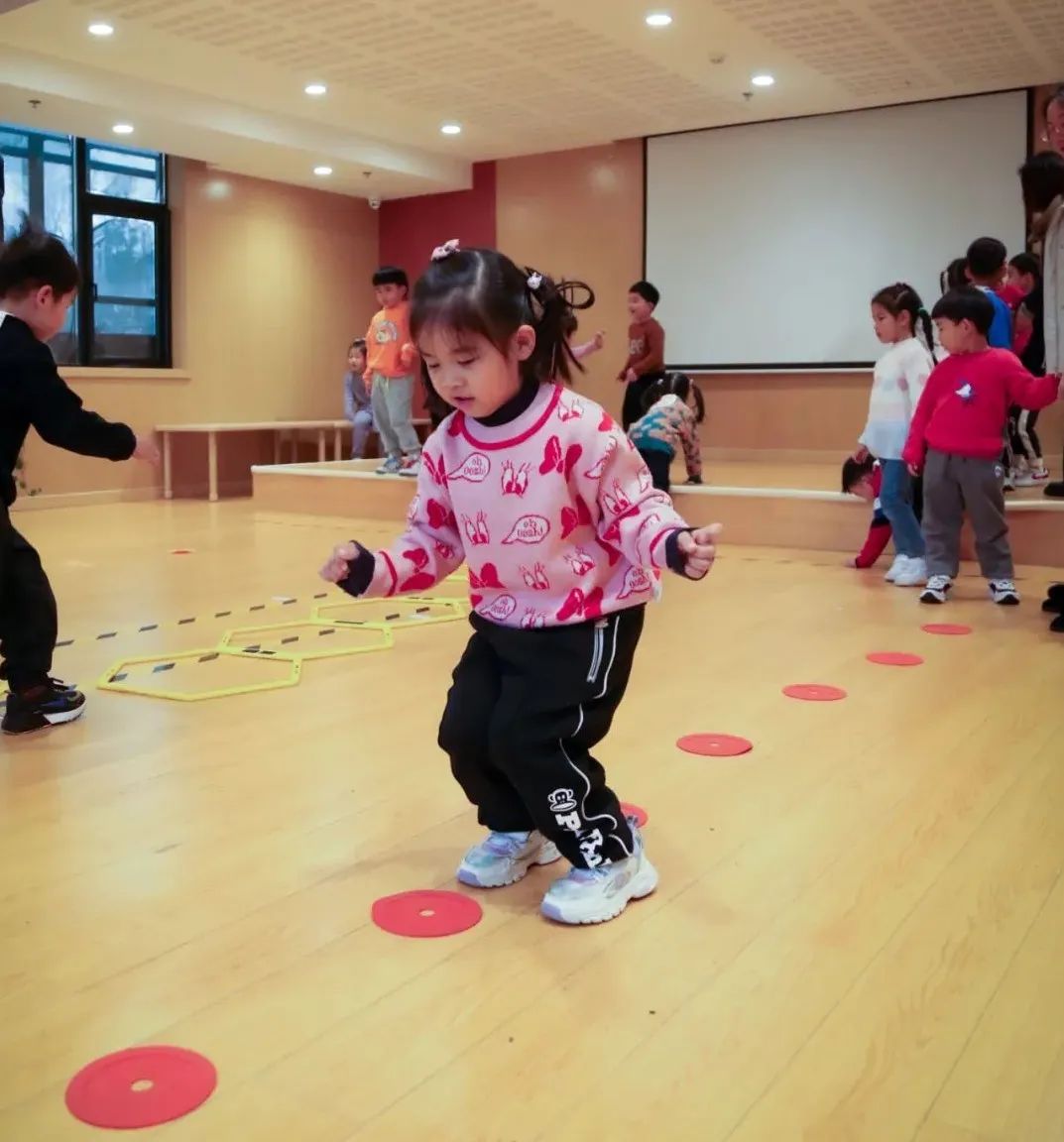 校园足球家校社共育,校园足球共建授牌仪式