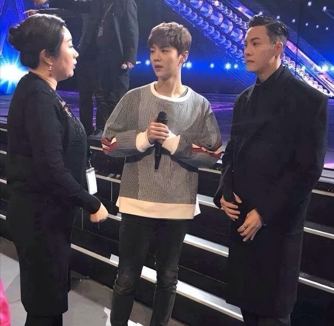 娱乐圈残酷事件,娱乐圈残酷真相