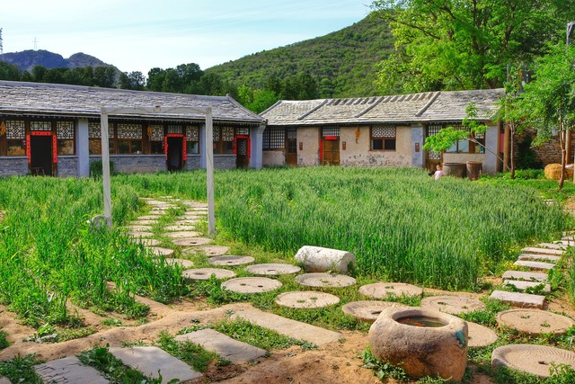 门对窗必遭殃是门遭殃还是窗遭殃,俗语门对窗人遭殃