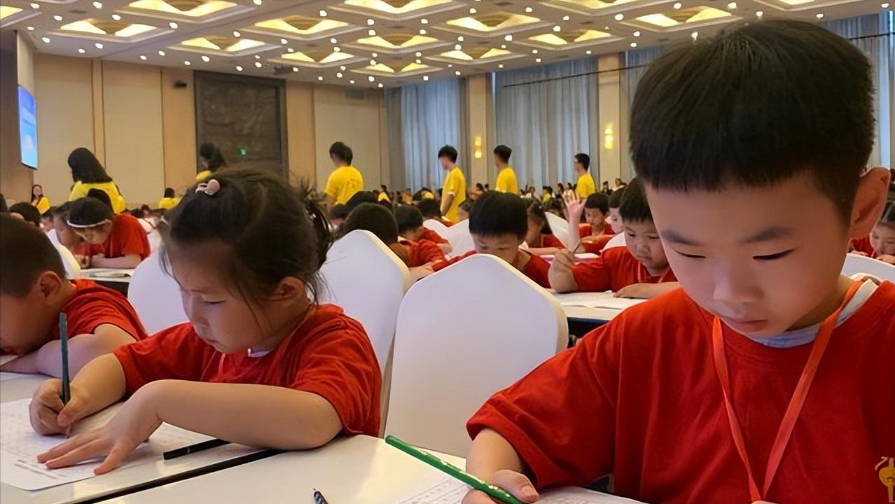 河南8岁男孩被招进特种部队,河南一神童八岁成为特种兵