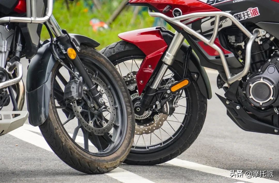 对比评测cb500x,ds525x对比本田cb400x