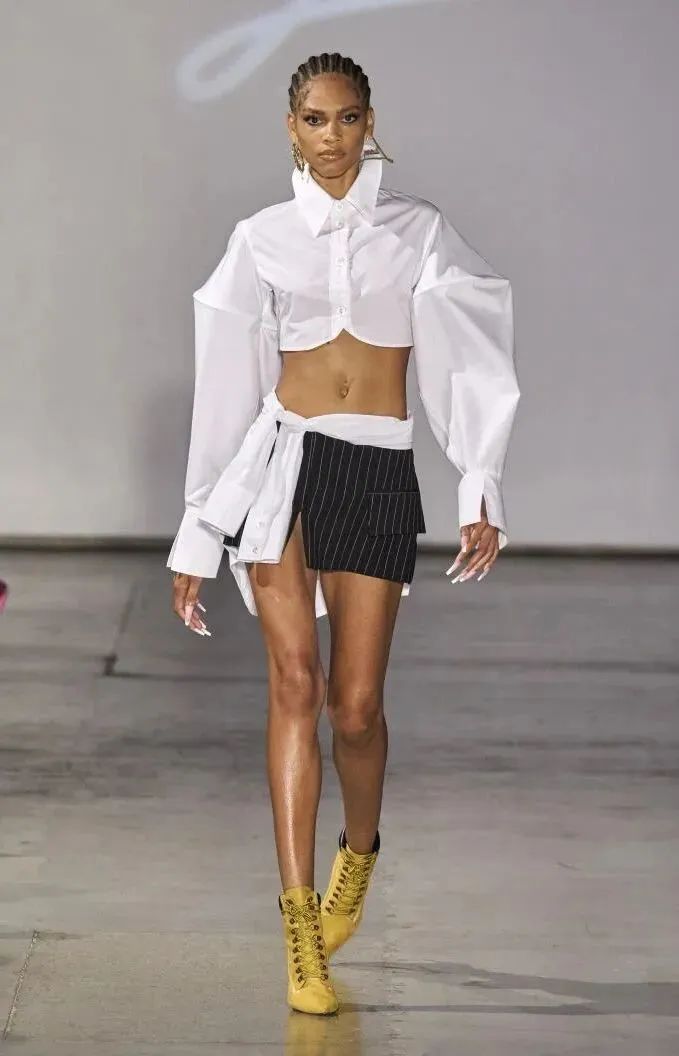 白衬衫怎么穿不脏,白衬衫怎么穿好看又干净