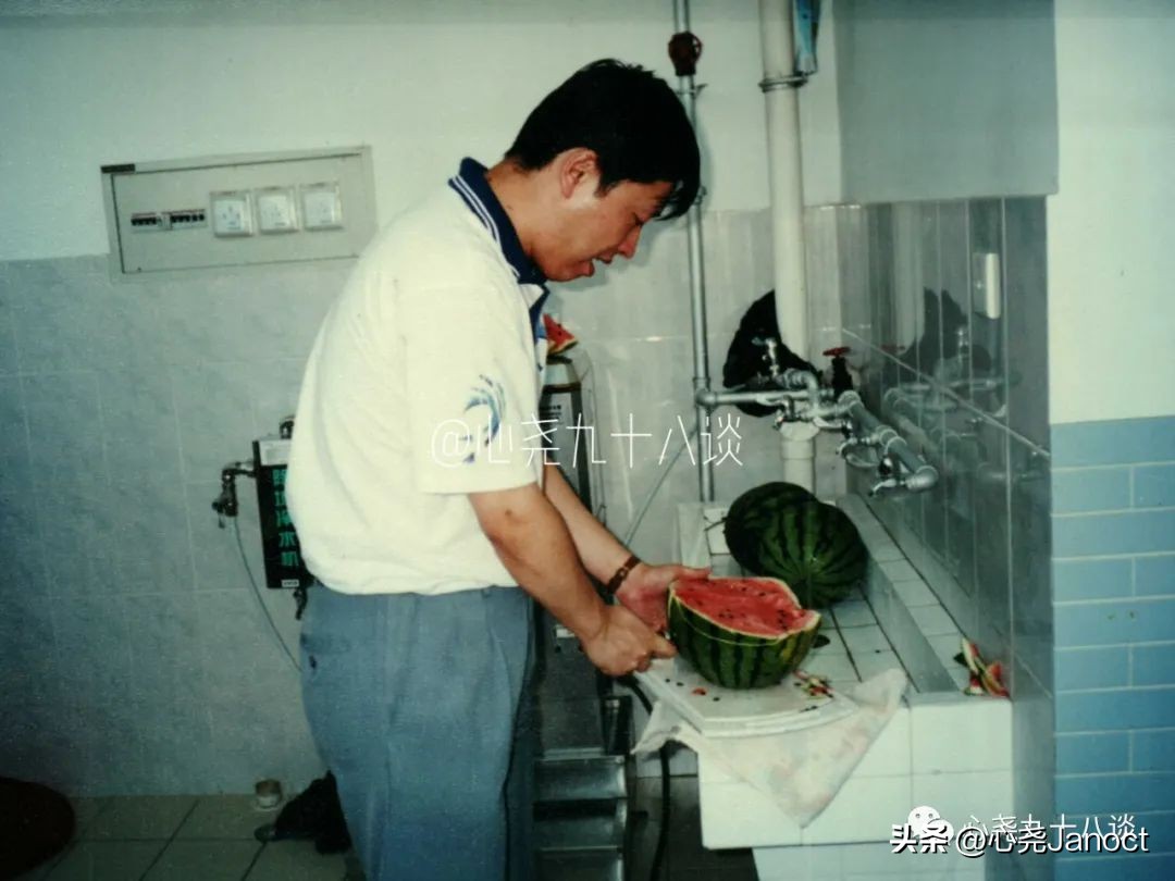 一张明信片的记忆,一枚邮票勾起的回忆