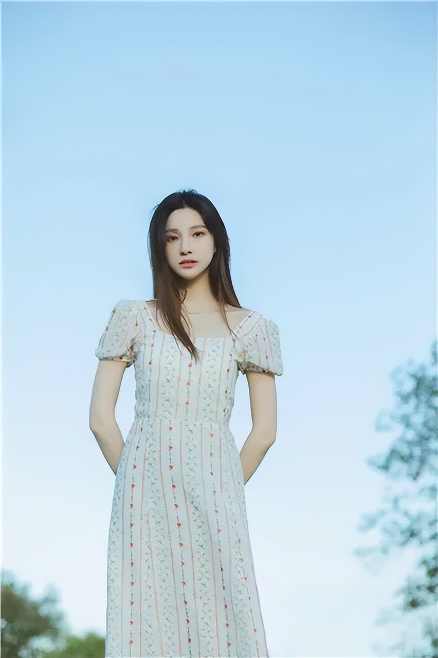 央视主持人马凡舒模特,央视主持人马凡舒微博